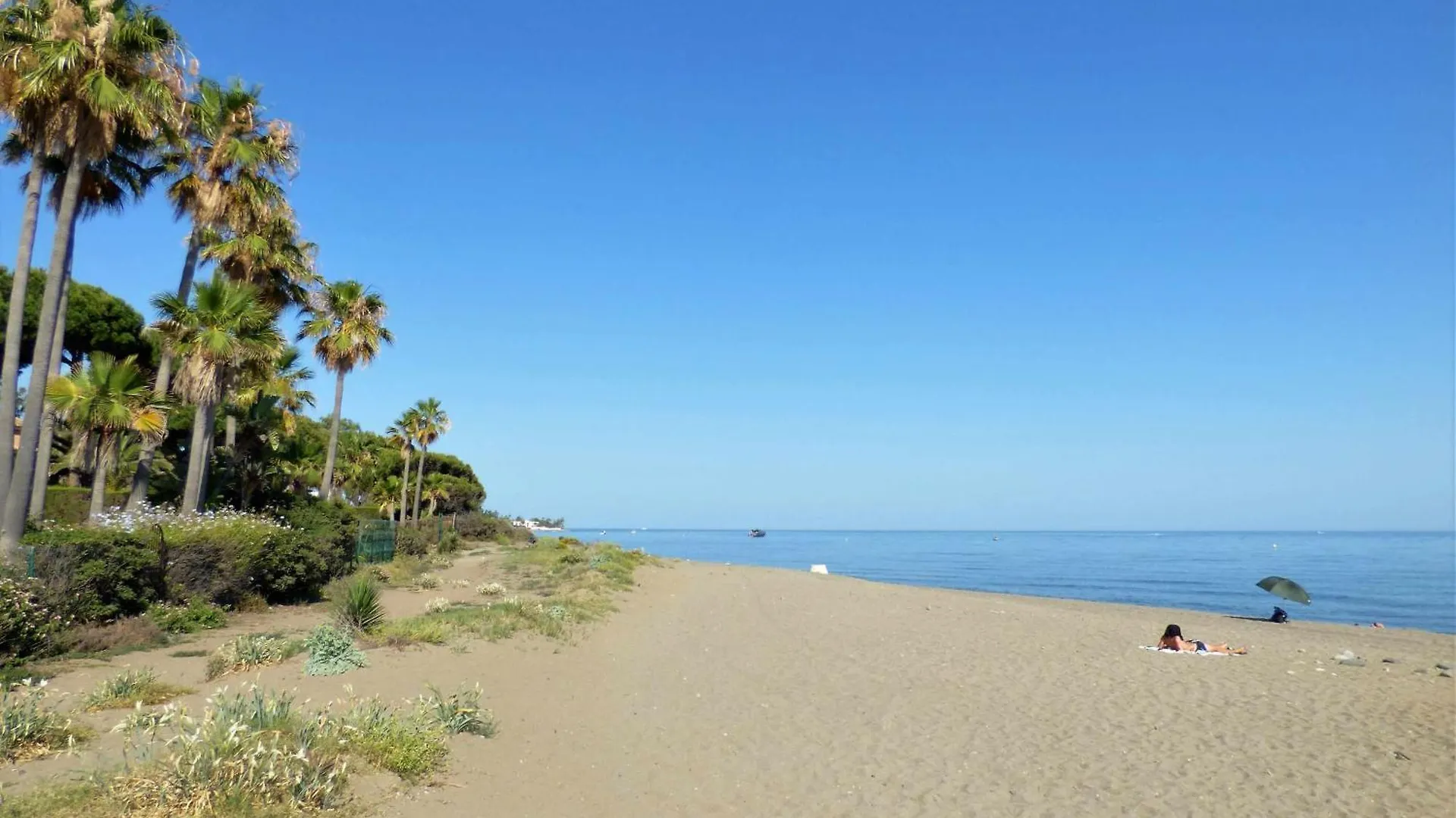 Selecta Casa Blanca Estepona Spain