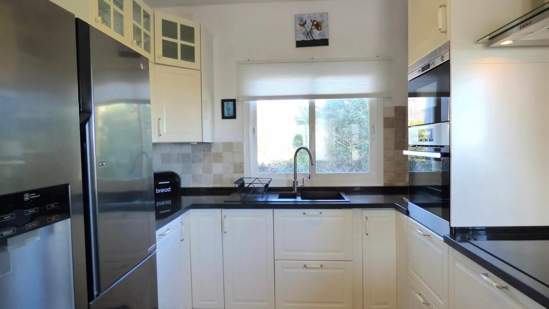 Selecta Casa Blanca Estepona Villa