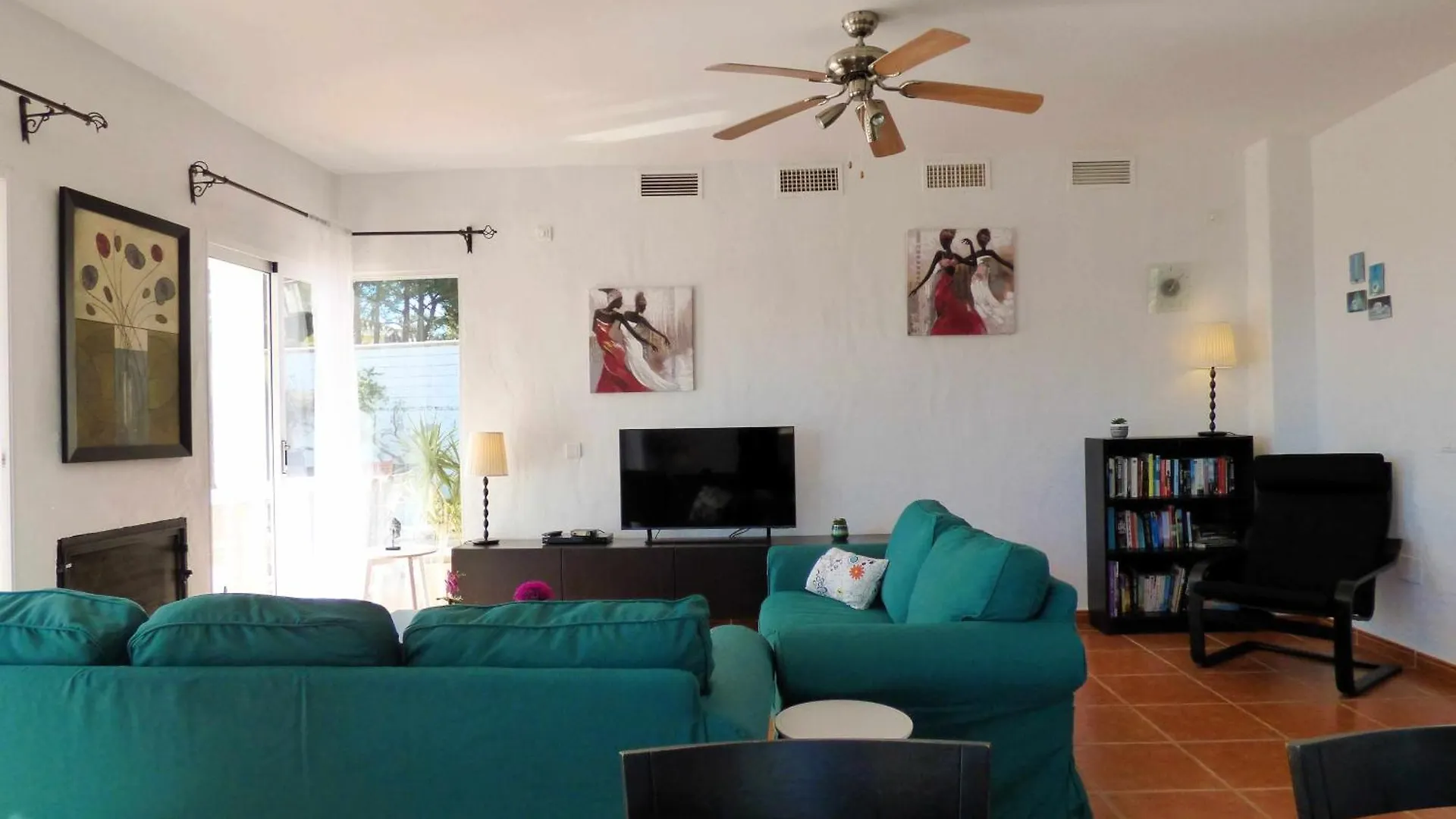 Selecta Casa Blanca Estepona Villa