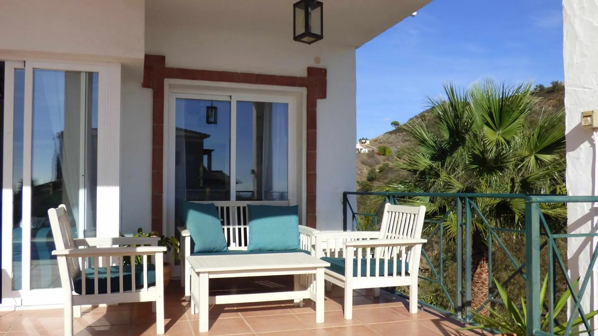 Selecta Casa Blanca Estepona Villa